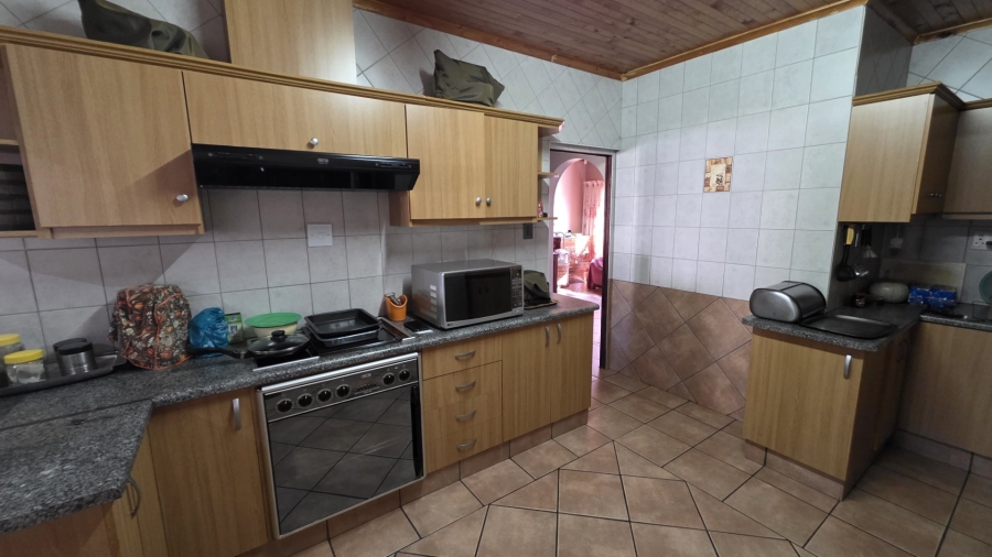 4 Bedroom Property for Sale in Heiderand Western Cape